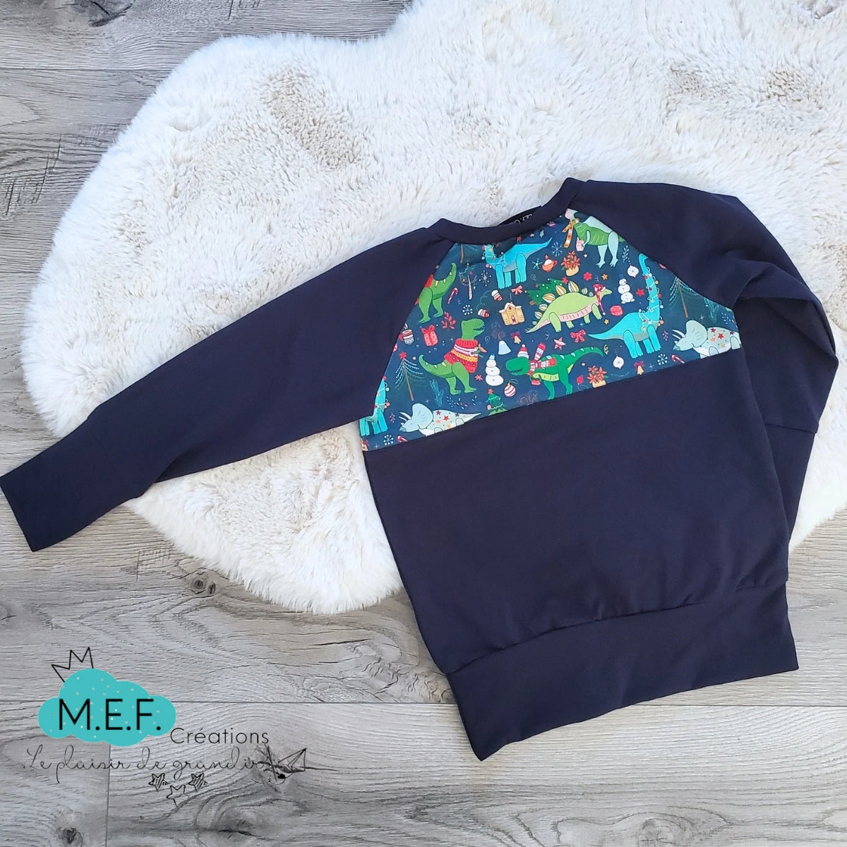 Sweater Noël des dinosaures pour enfant